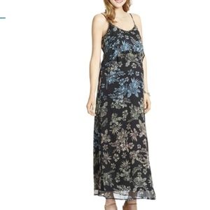 Jessica Simpson maternity flowy maxi